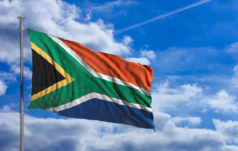 نصب و نگهداری پرچم اهتزاز سبک برای حداکثر دوام